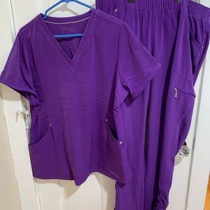 Beyond Scrubs Purple set